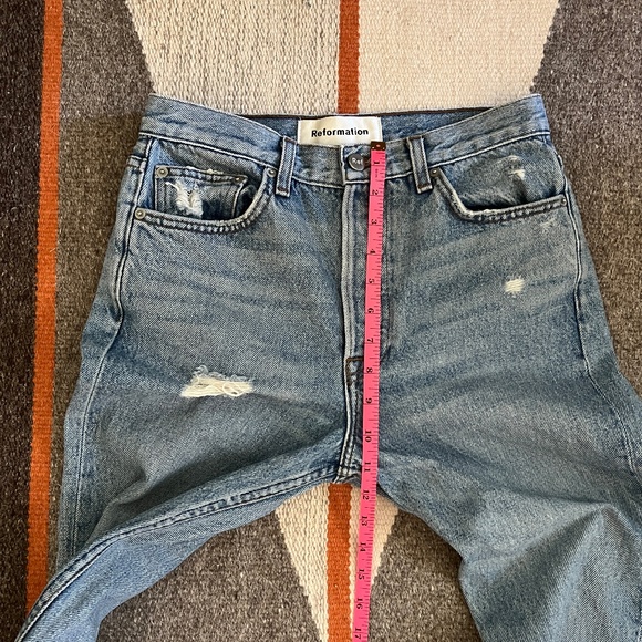 Reformation Mid-Rise Skinny Jean in Savu Wash Size 27 - Picture 9 of 10